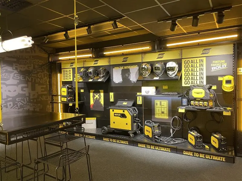 ESAB Shop-in-shop concept met consistente merkpresentatie